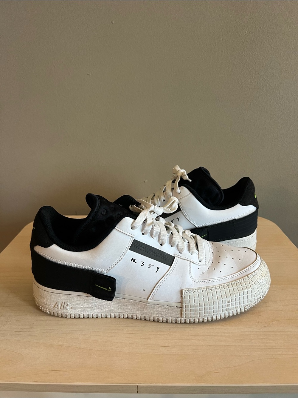 Nike Air Force 1 Type Volt-Black-White Size 10.5 Men's Sneakers Shoes